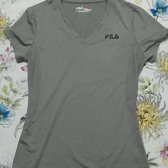 Tee shirt x small - Picture 2 of 3